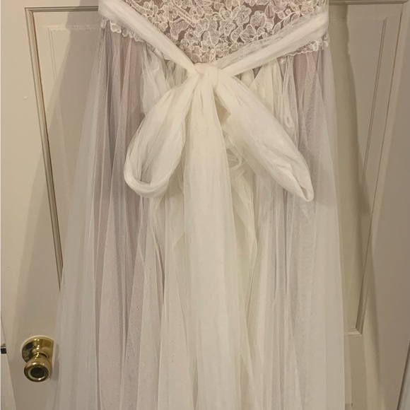 Wedding Dress - Picture 5 of 6